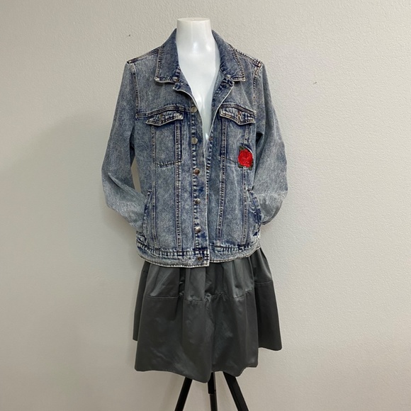 Forever 21 Embroidered Plus Jean Jacket Size 2X - Picture 2 of 12